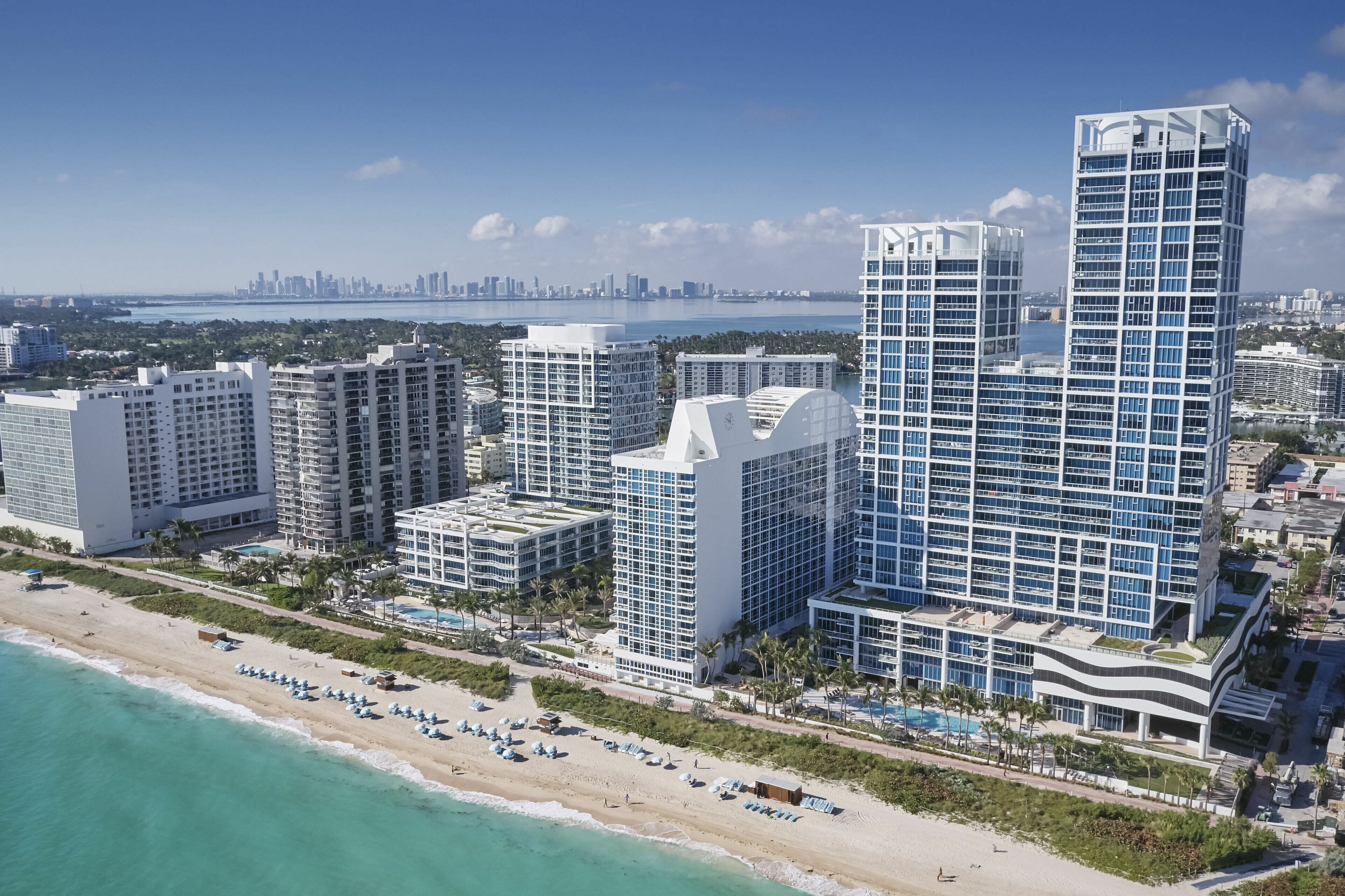 Building view of Carillon Miami Wellness Resort