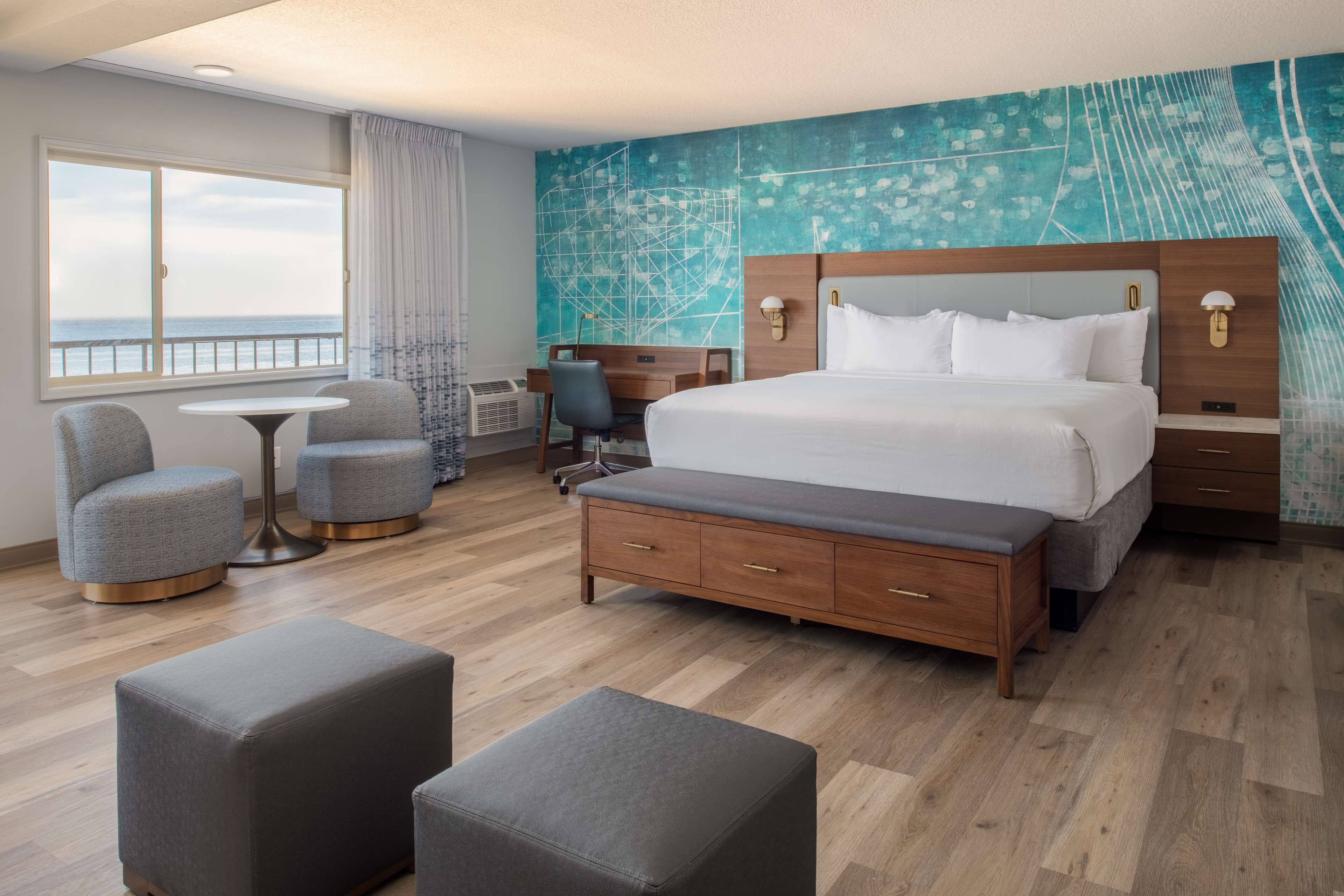 Premium bedding, in-room safe, desk, laptop workspace, Red Lion Hotel Port Angeles Harbor