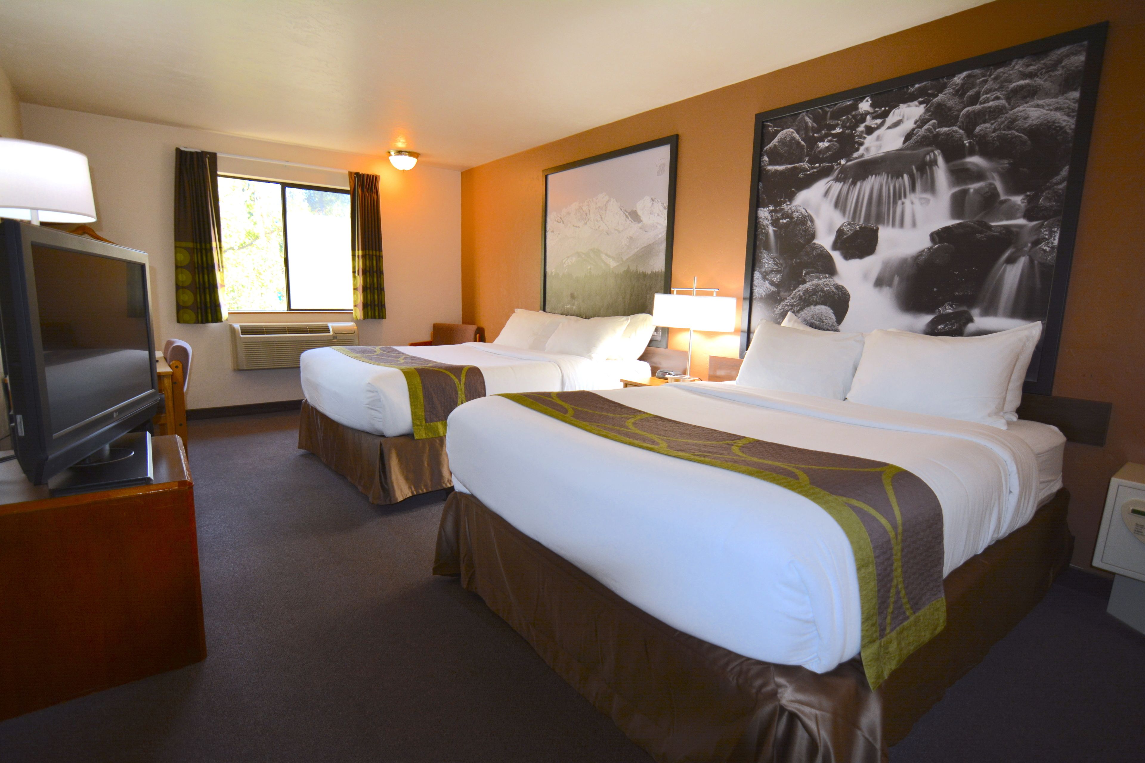 Premium bedding, in-room safe, desk, laptop workspace, Ocean Star Inn Grand Opening