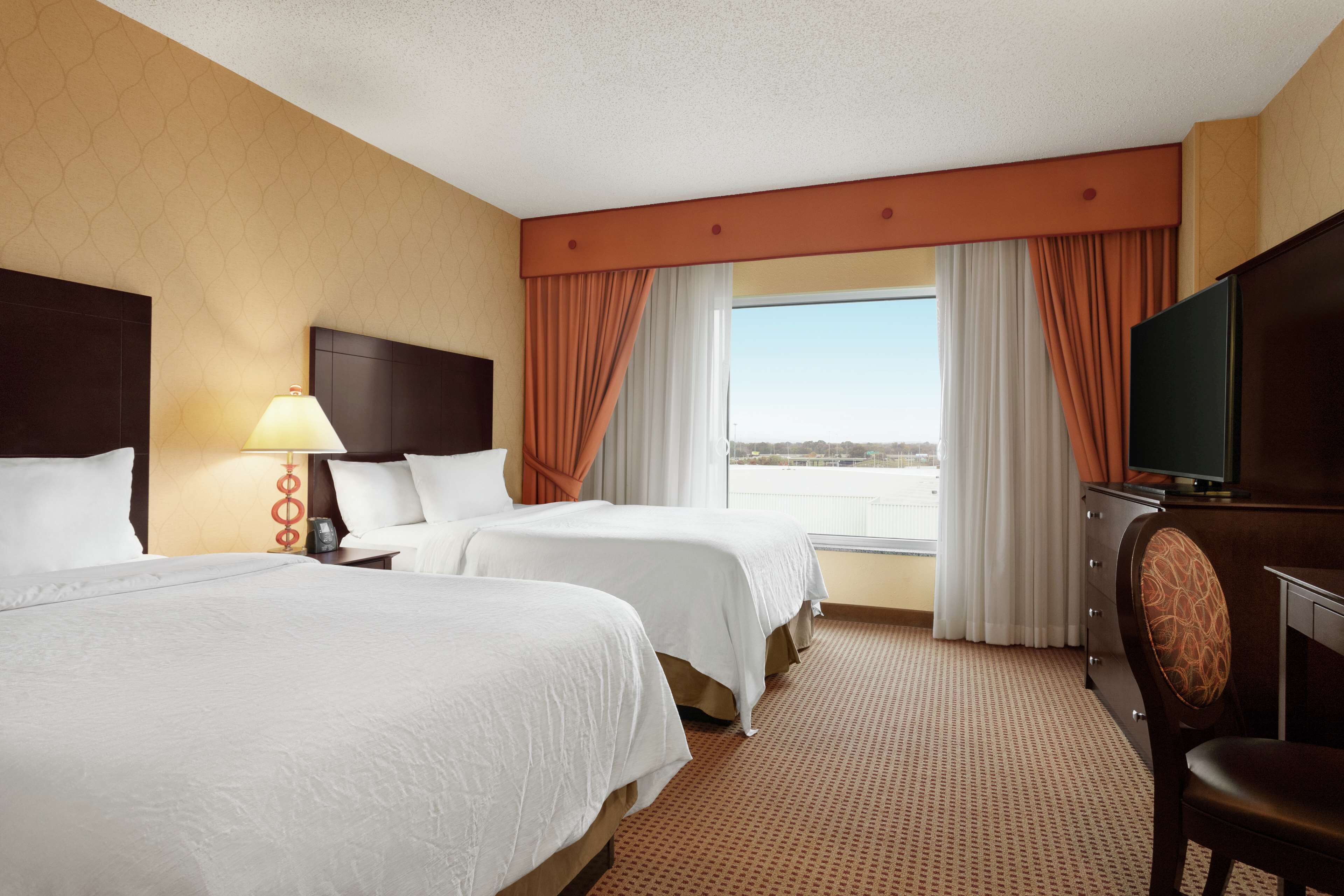 1 bedroom, hypo-allergenic bedding, in-room safe, desk, Embassy Suites by Hilton Huntsville