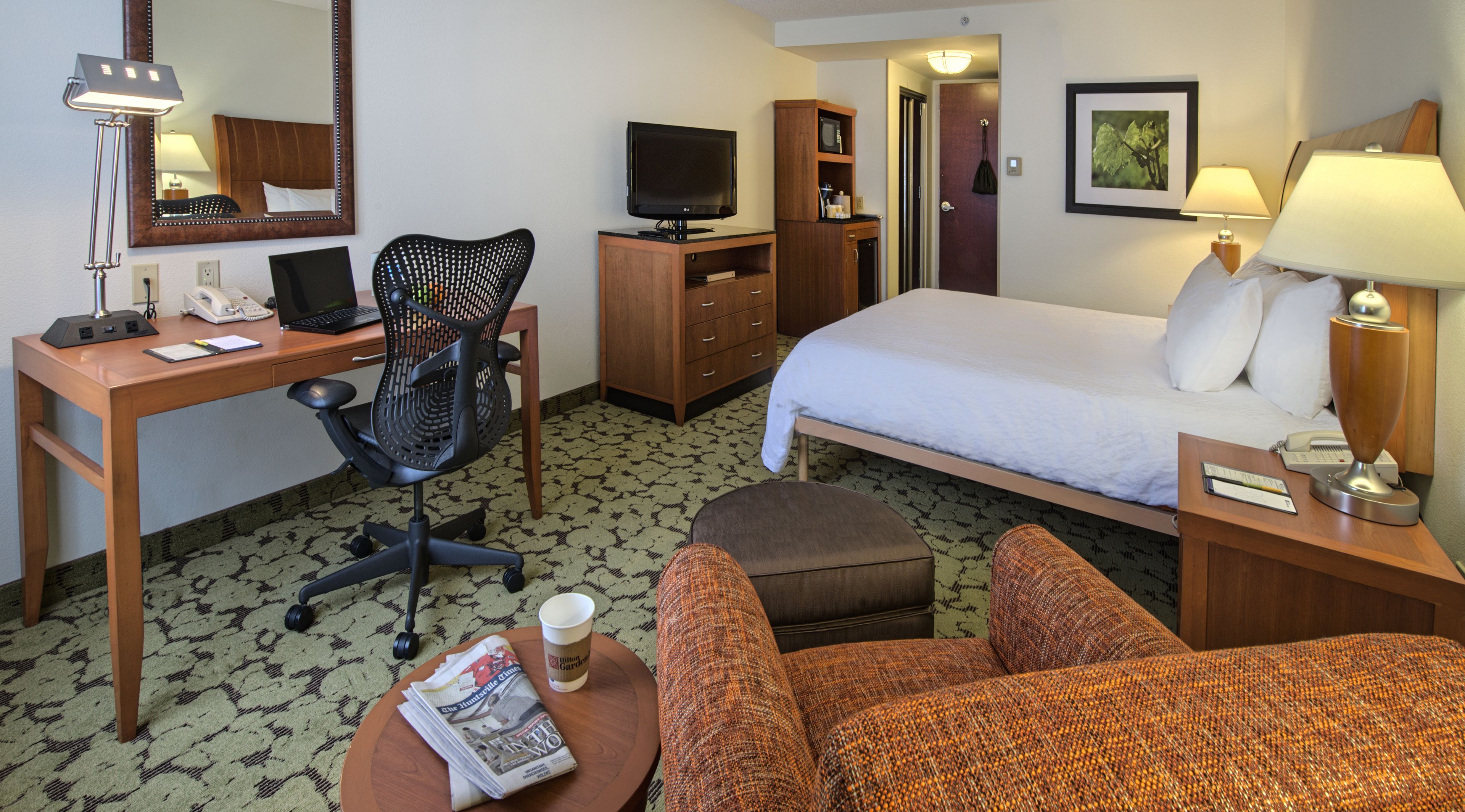 One king bed evolution room, Deerhurst Resort