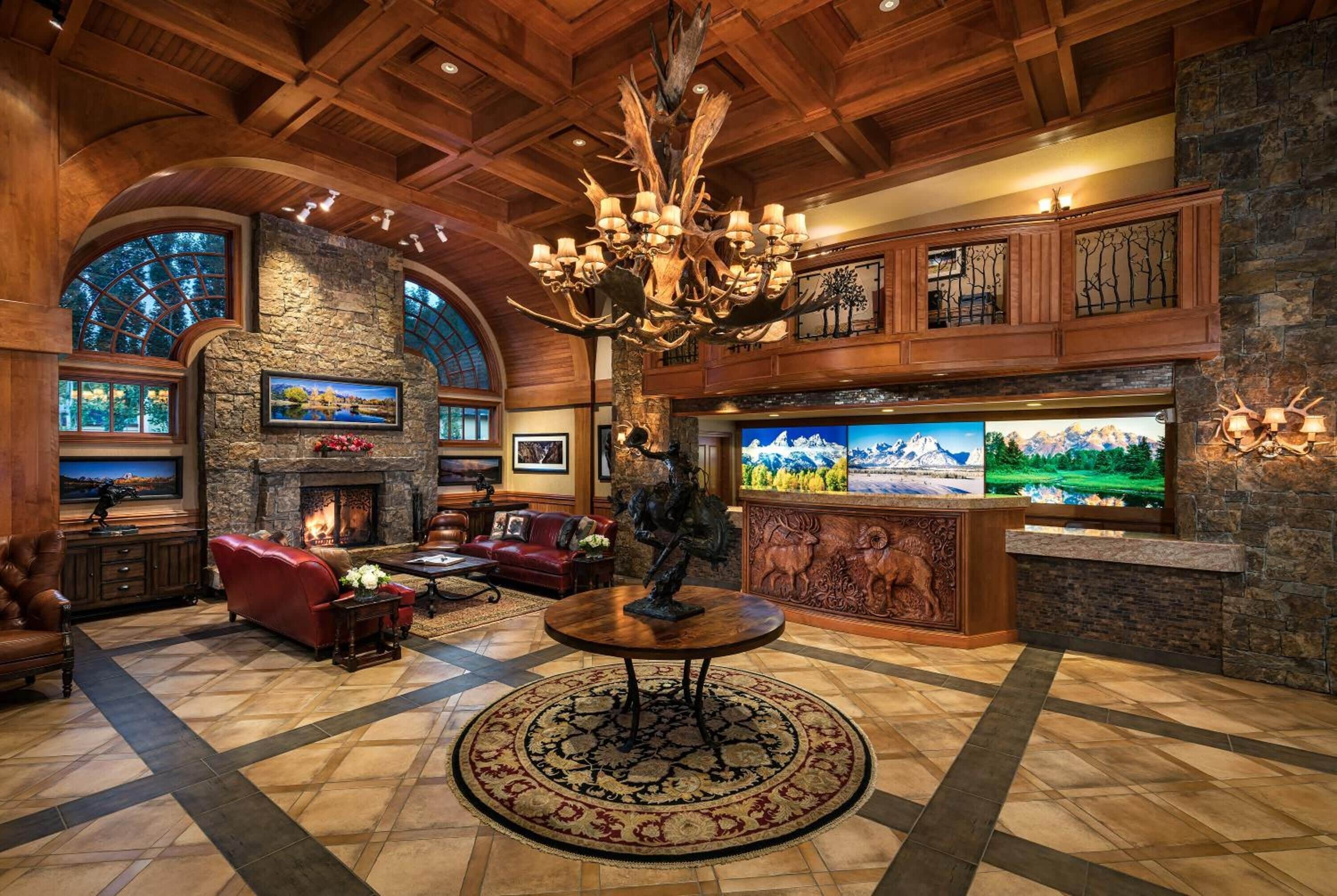 Lobby view of Wyoming Inn of Jackson Hole