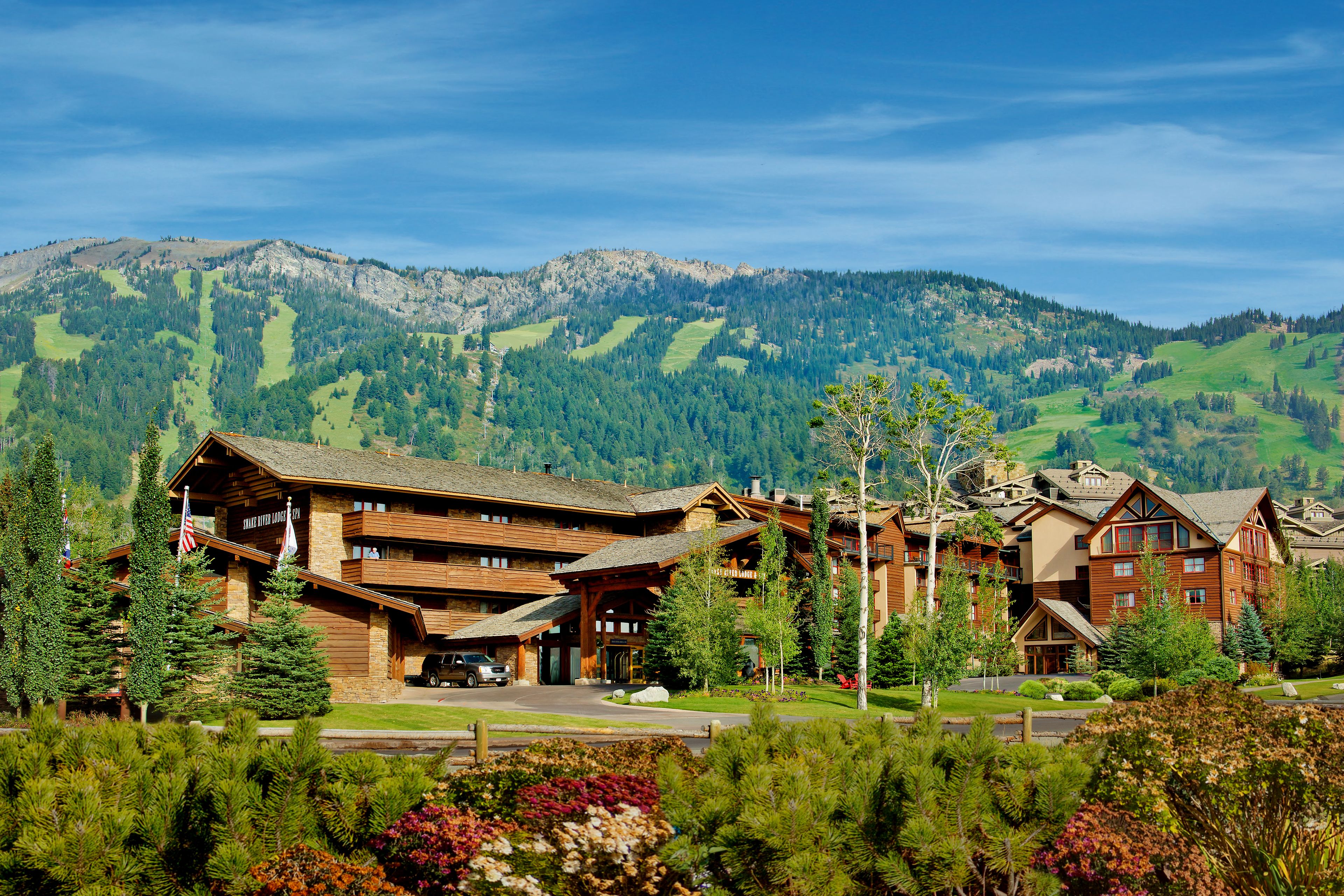 Building view of Snake River Lodge & Spa