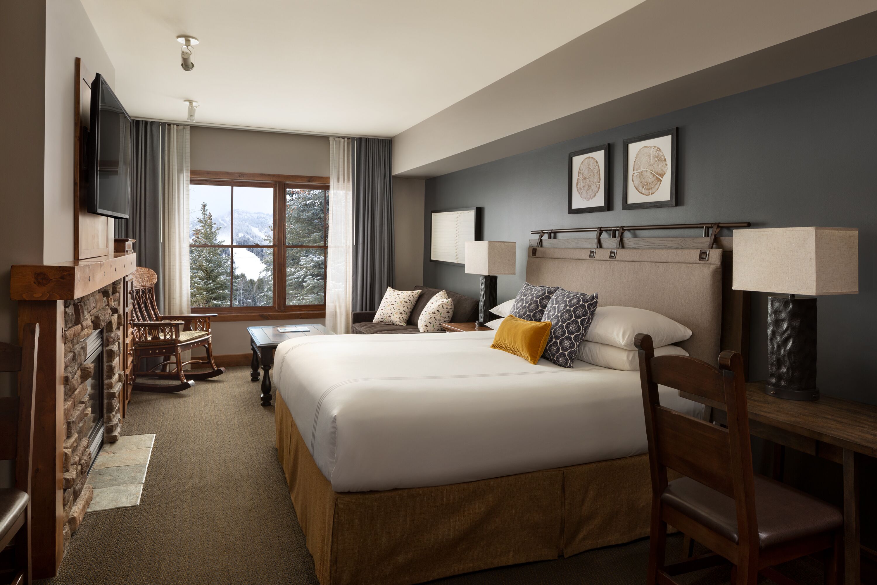 Bedroom view of Teton Mountain Lodge and Spa