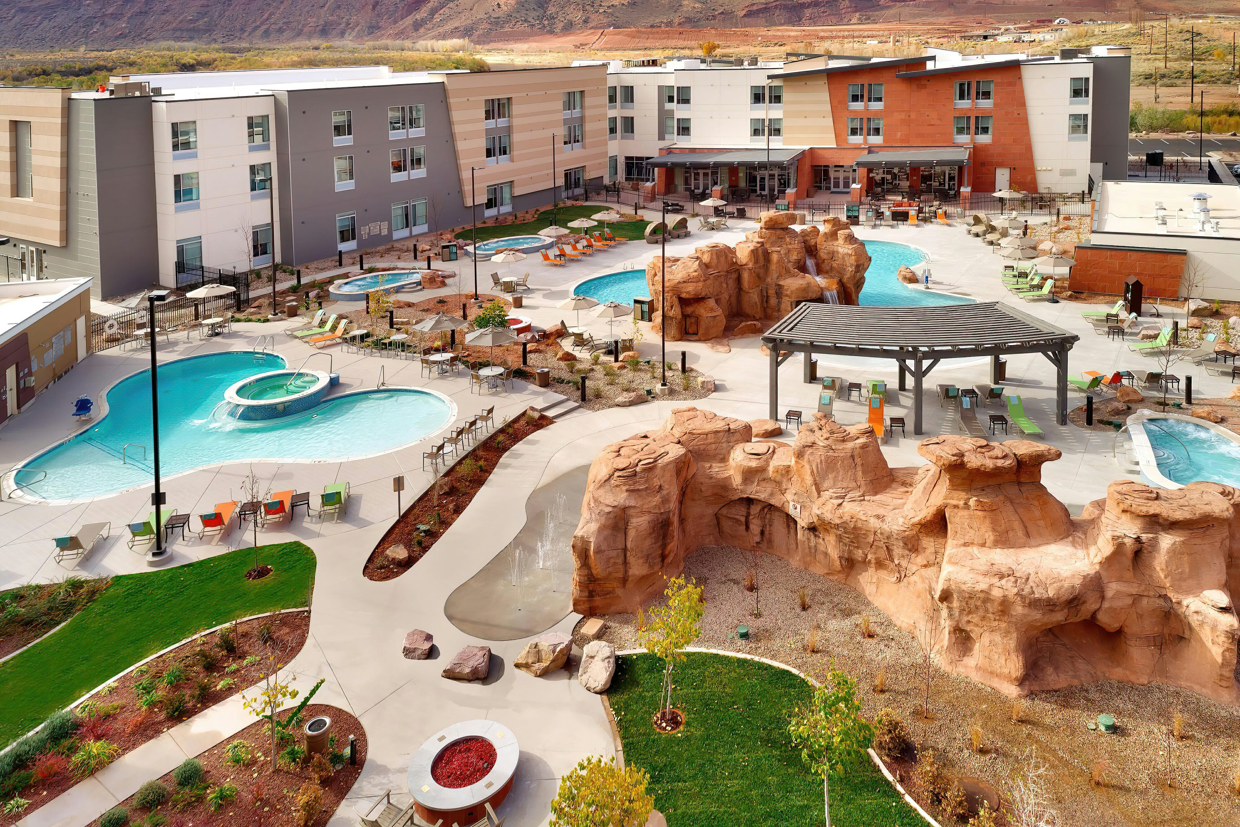 Pool view of SpringHill Suites by Marriott Moab