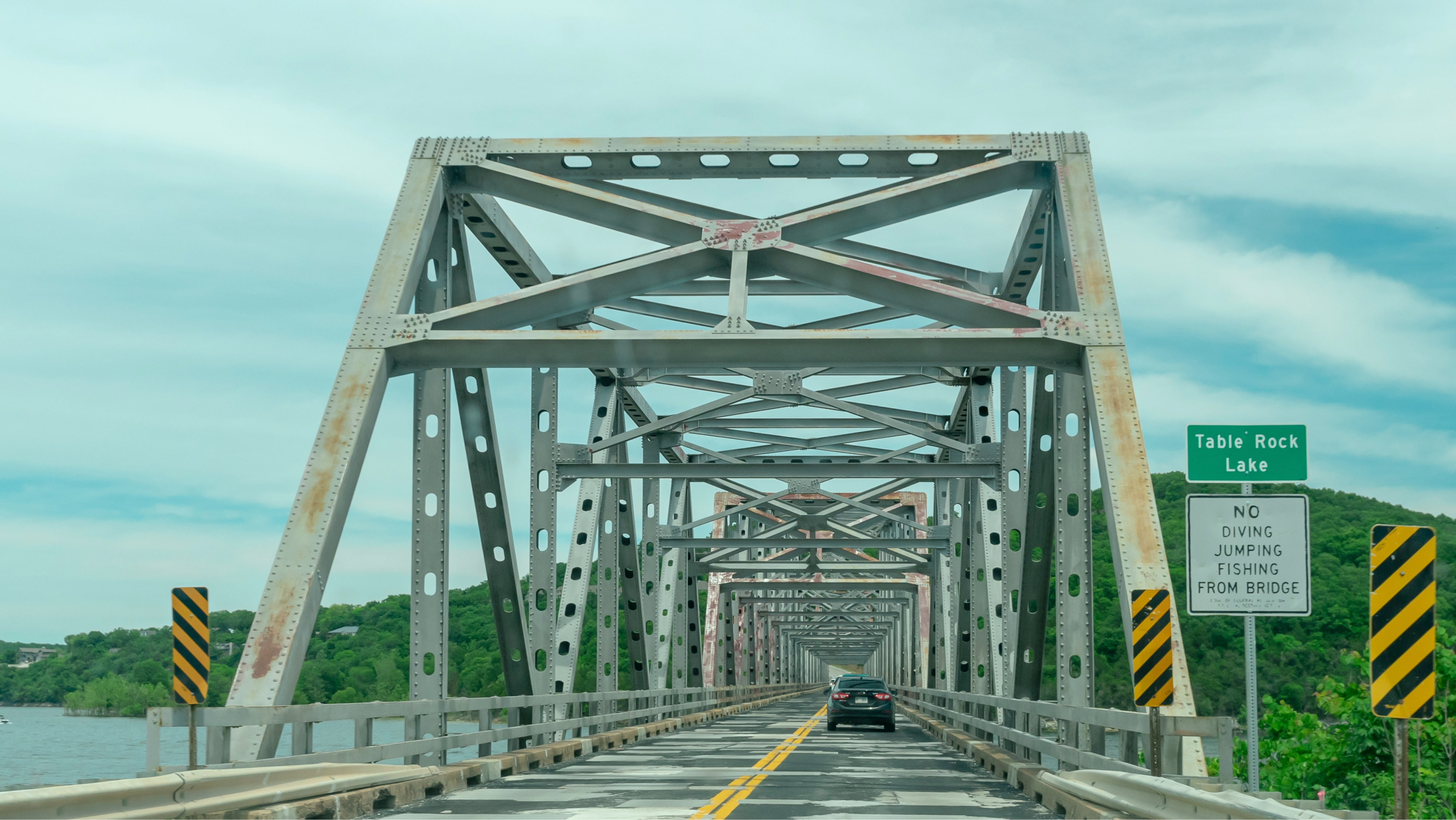 Bridge over Table Rock lake in Missouri