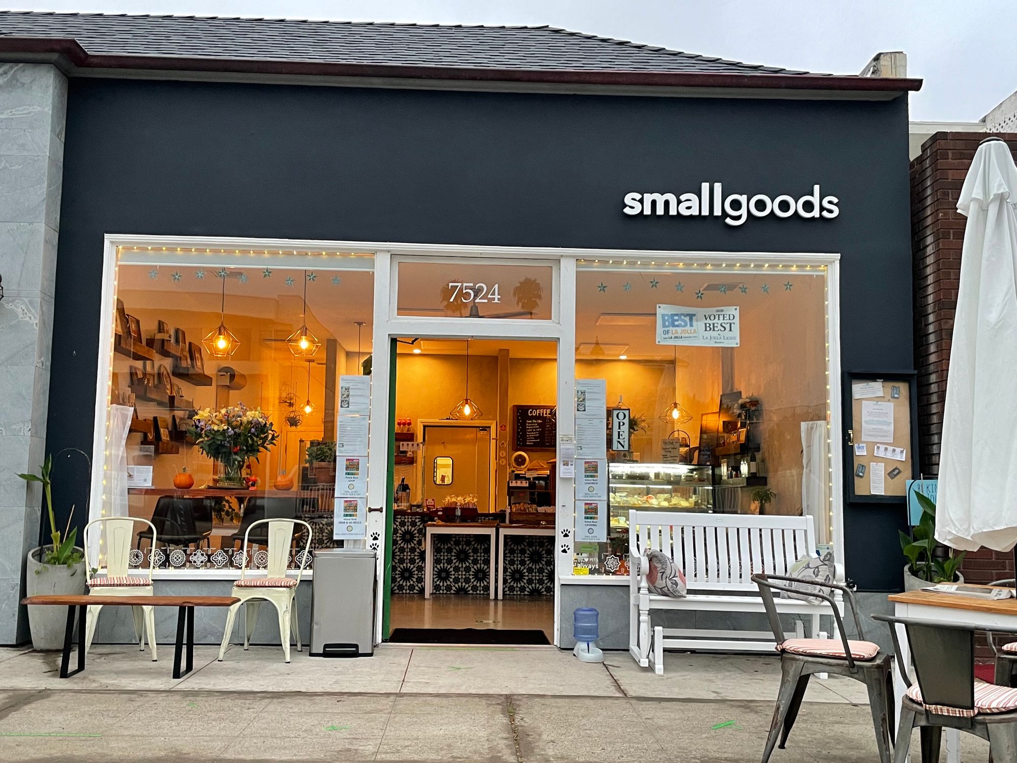 Smallgoods Cheese Shop & Cafe exterior