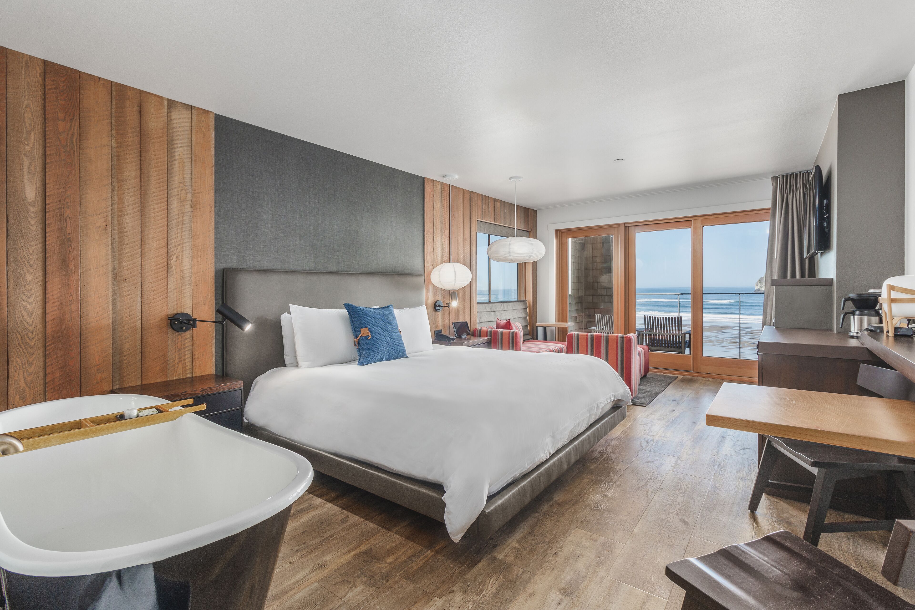 Bedroom view of Headlands Coastal Lodge & Spa