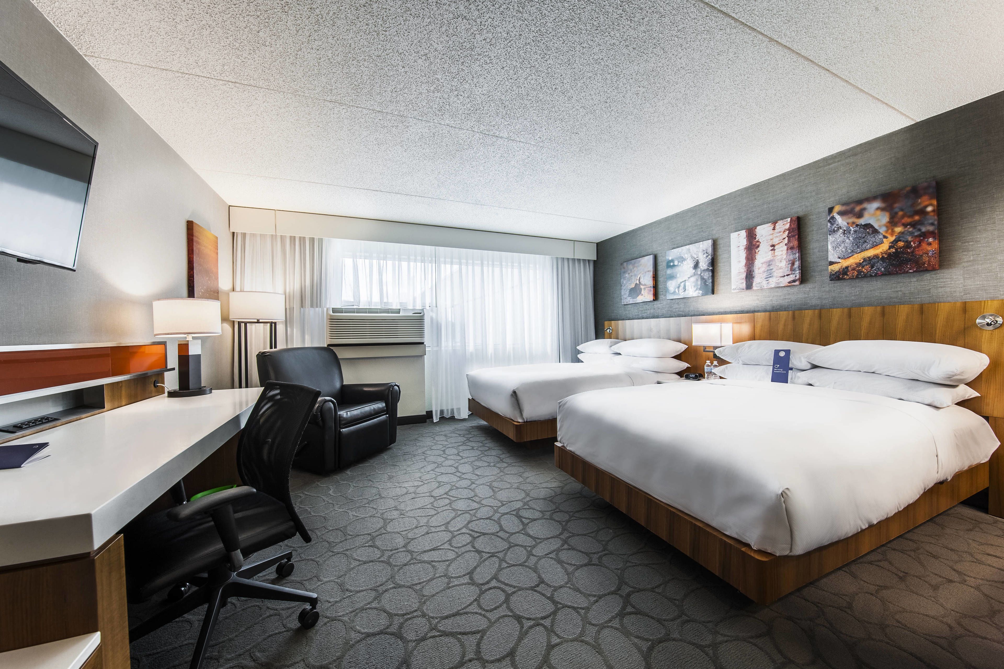 Bedroom view of Delta Hotels by Marriott Fargo