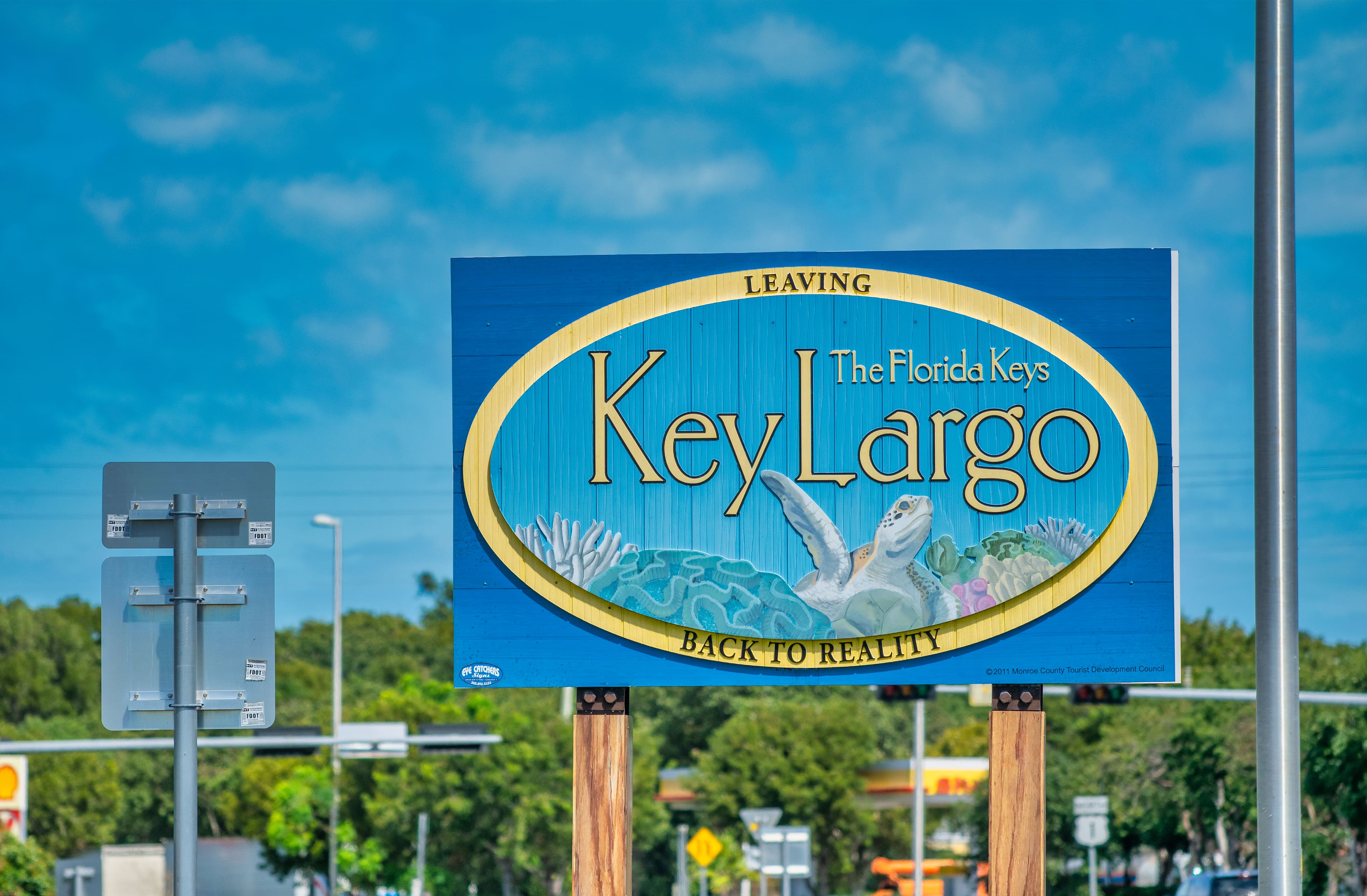 Key Largo welcome street
