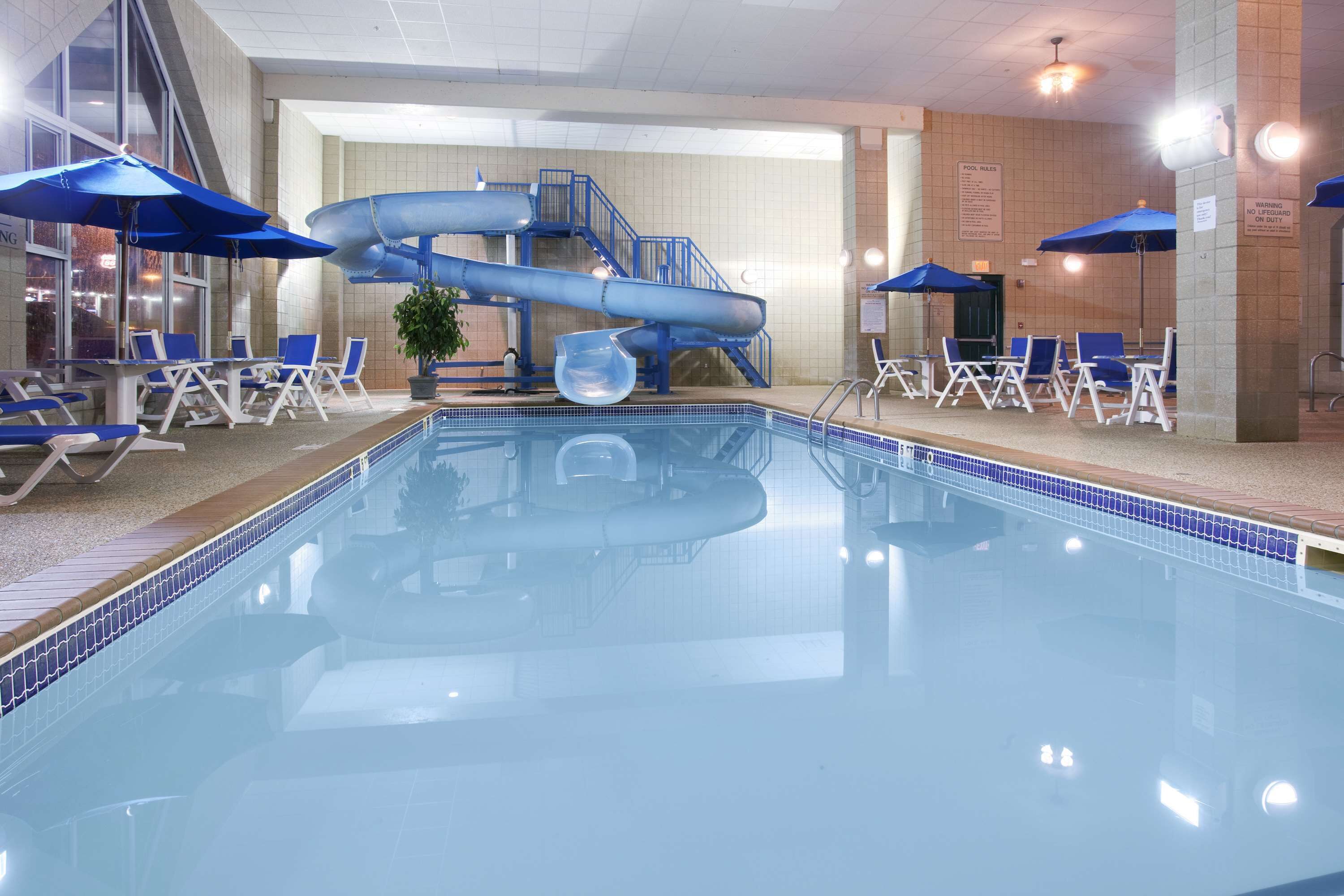 Pool view of Country Inn & Suites by Radisson, Rapid City, SD