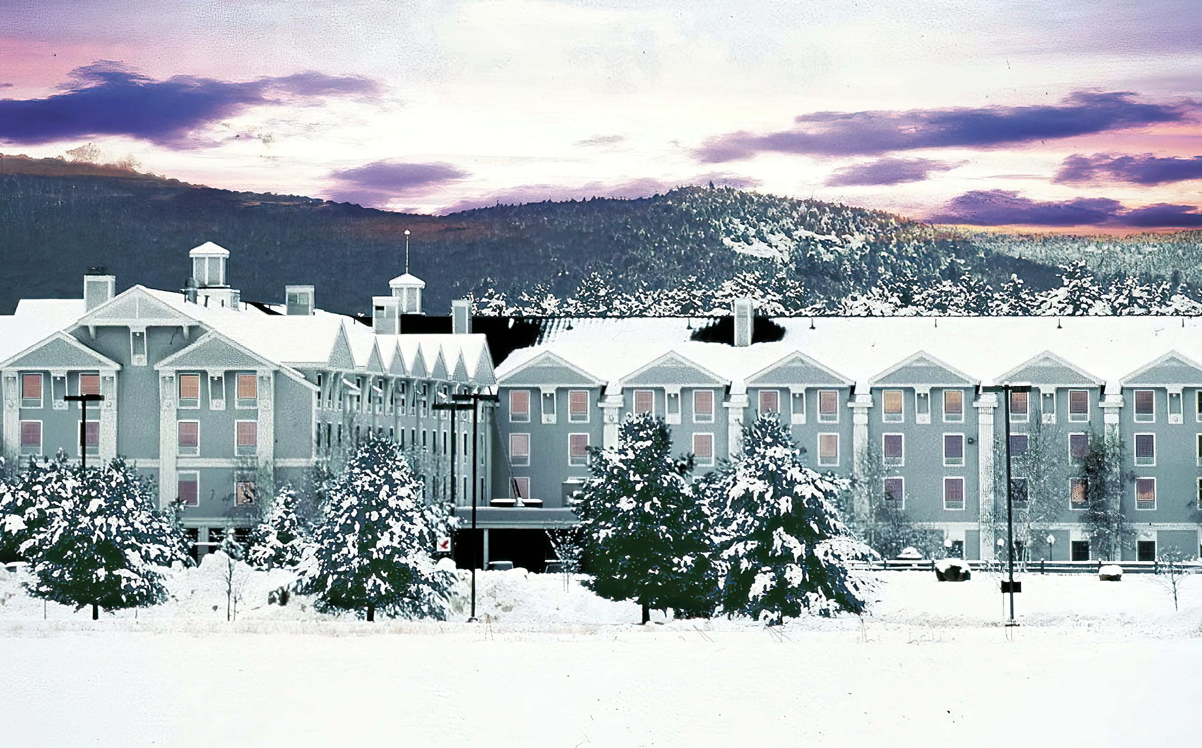 Building view of North Conway Grand Hotel