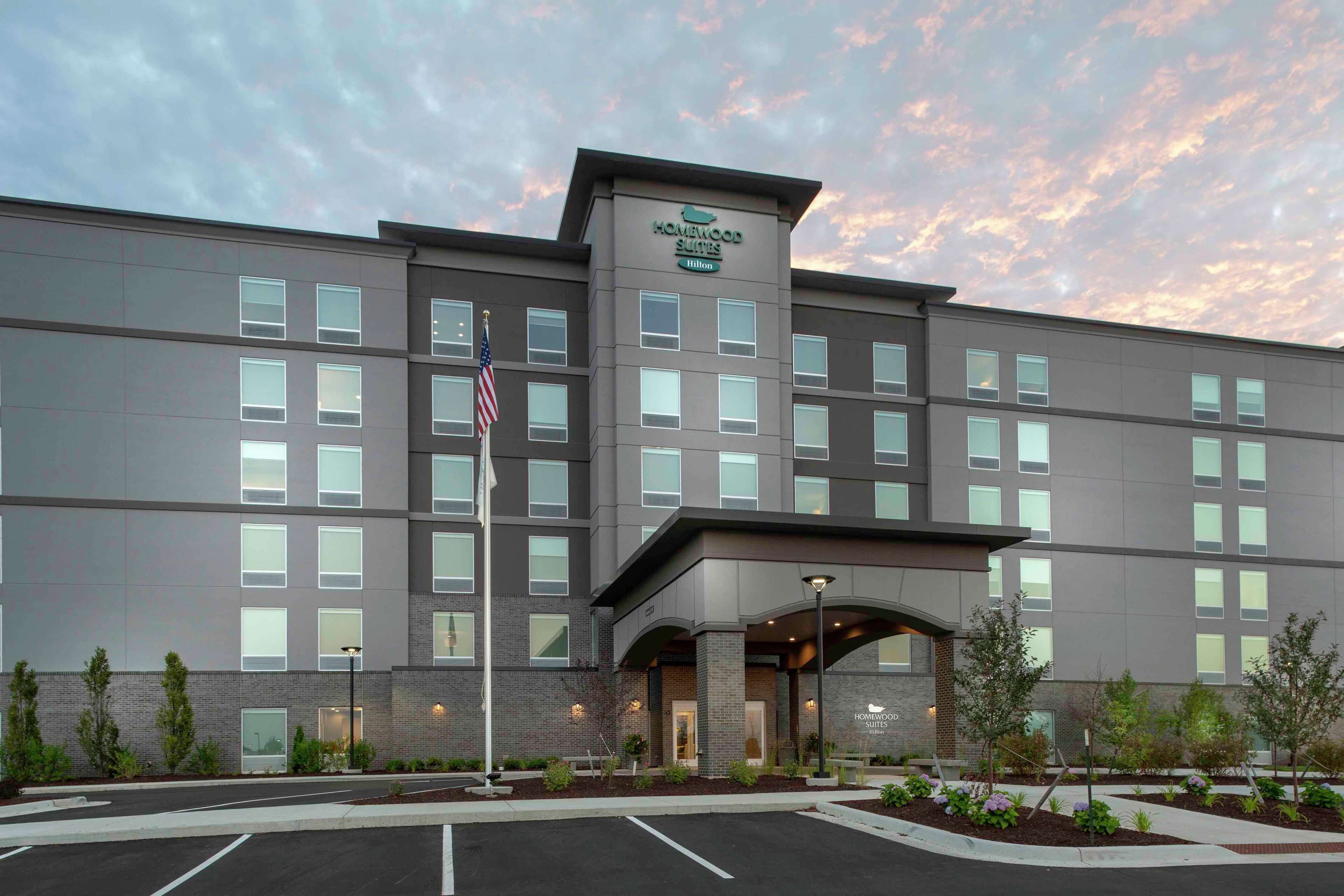 Building view of Homewood Suites by Hilton Lansing Eastwood