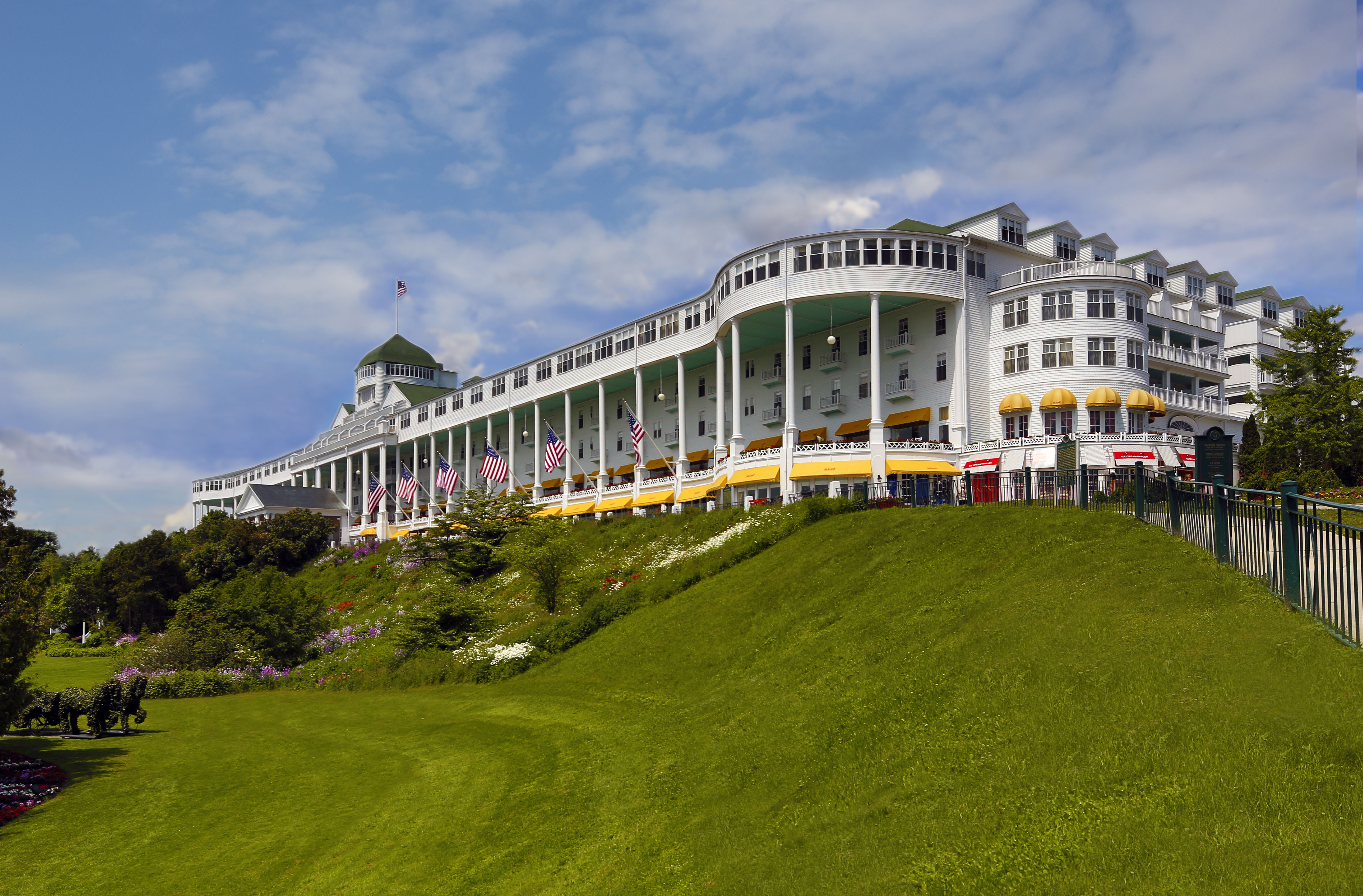 Building view of Grand Hotel Mackinac Island