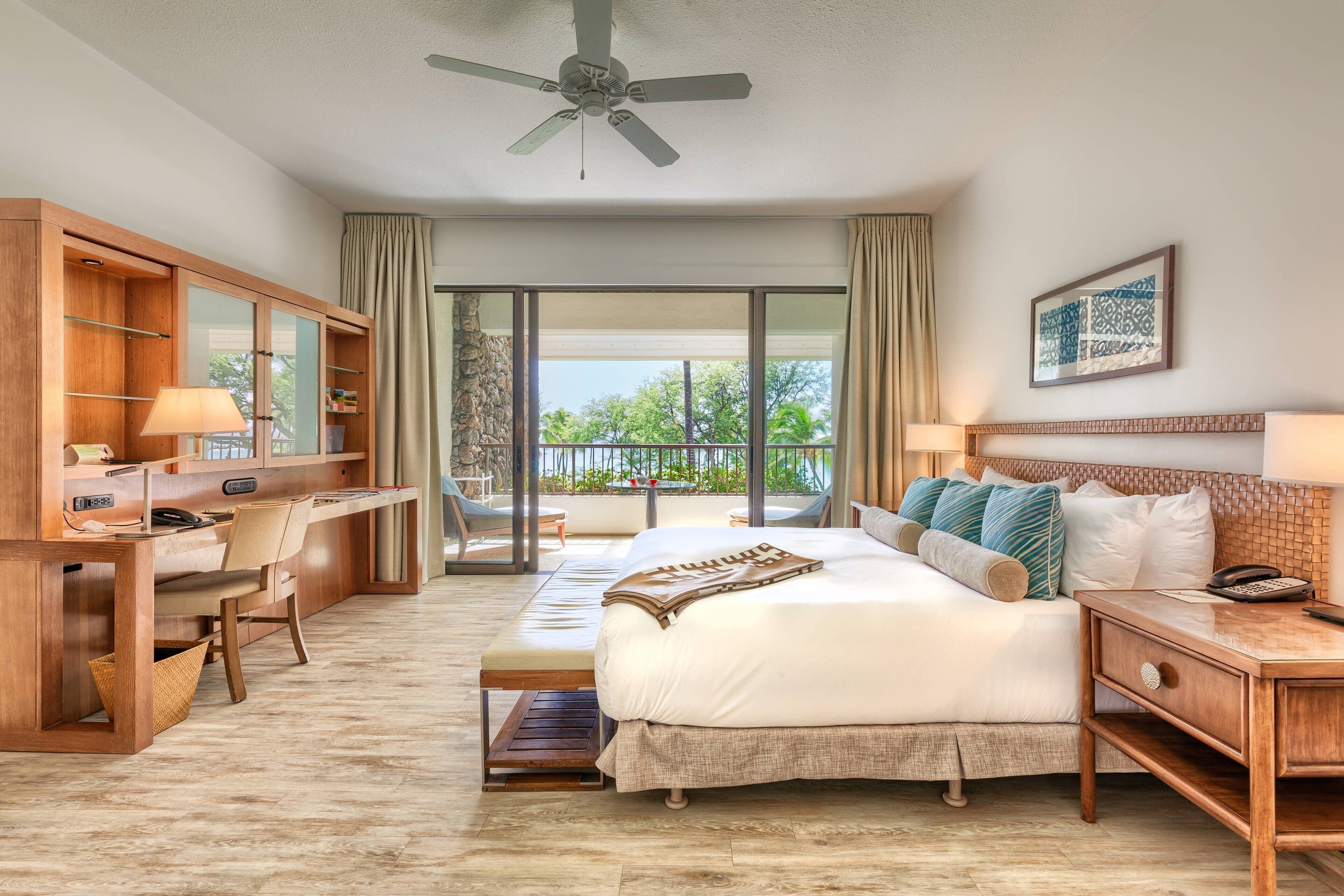 Bedroom view of Mauna Kea Beach Hotel Autograph Collection